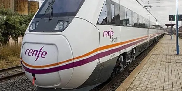 Augmenten un 59% els usuaris dels Avant que connecten Tarragona amb Barcelona