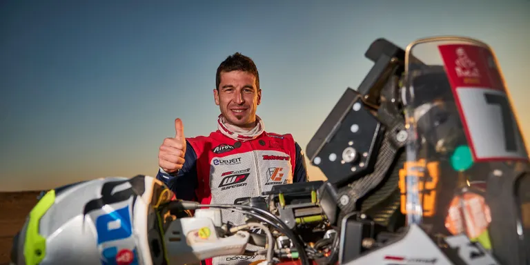 Jaume Betriu i Isidre Esteve arriben a l'equador del Dakar dins el 'top-20'