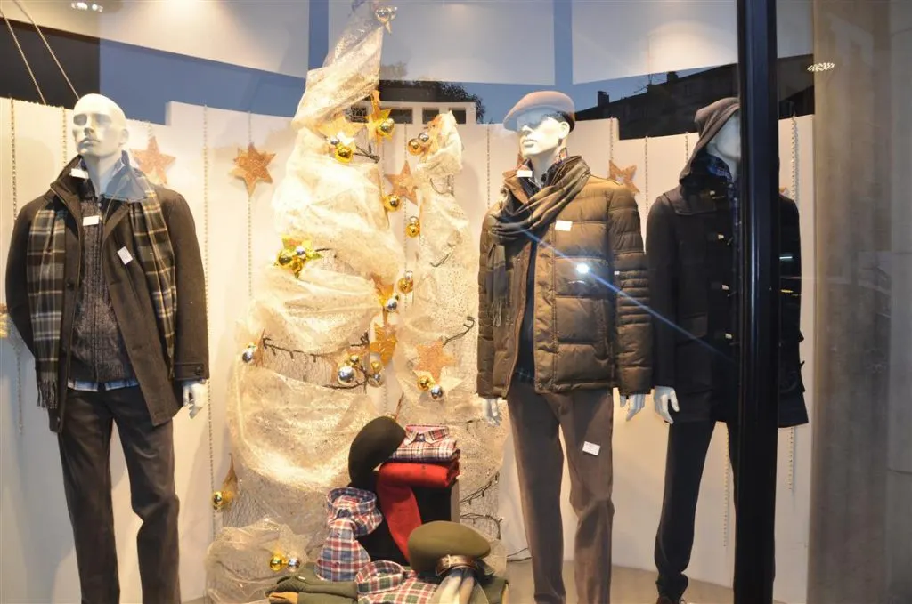 MERCHE MODA HOMBRE ALCANZA 60 AÑOS DE ACTIVIDAD COMERCIAL