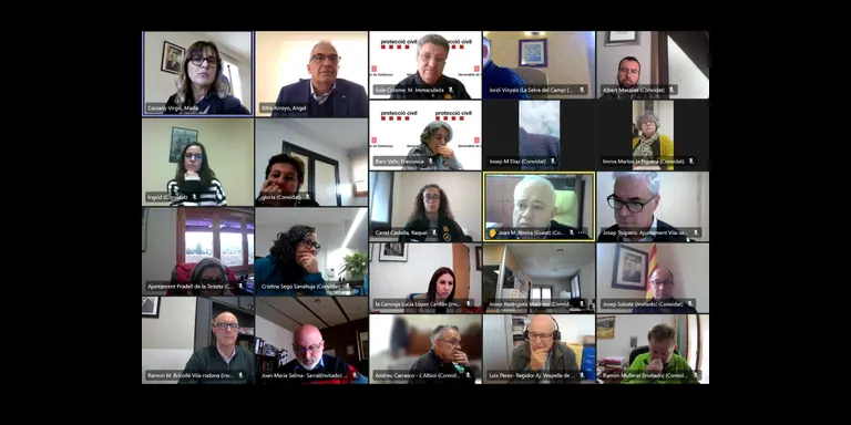 El delegat del Govern a Tarragona i la directora General de Protecció Civil informen els alcaldes del funcionament del sistema d'alertes als mòbils per a grans emergències