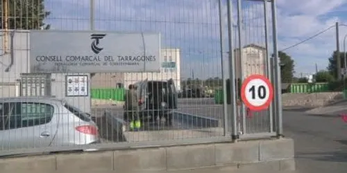 L’Ajuntament exigeix que es restableixi el servei de la deixalleria per a petits comerços, oficines i indústries