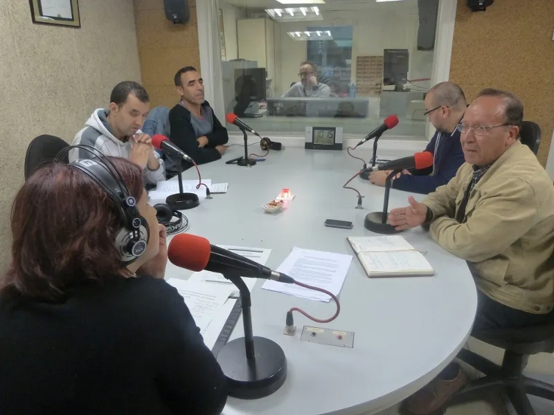 Els integrants de l'ARSI en una entrevista a Ràdio Rubí / arxiu