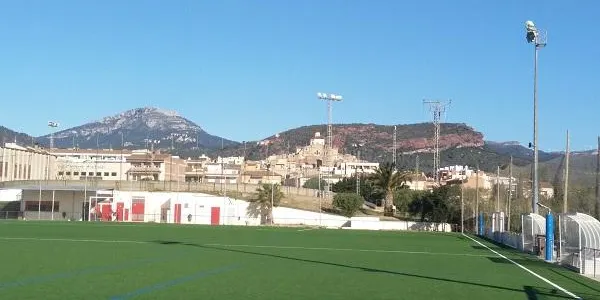L’Altafulla femení visita al Mont-roig amb l’obligació d’aixecar-se