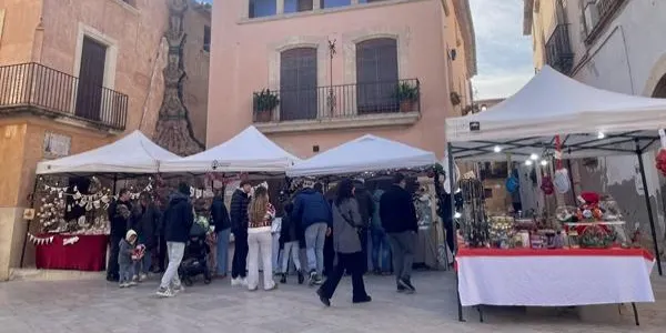 La Fira de Nadal d'Altafulla creix en dimensions i atrau un alt nombre de visitants