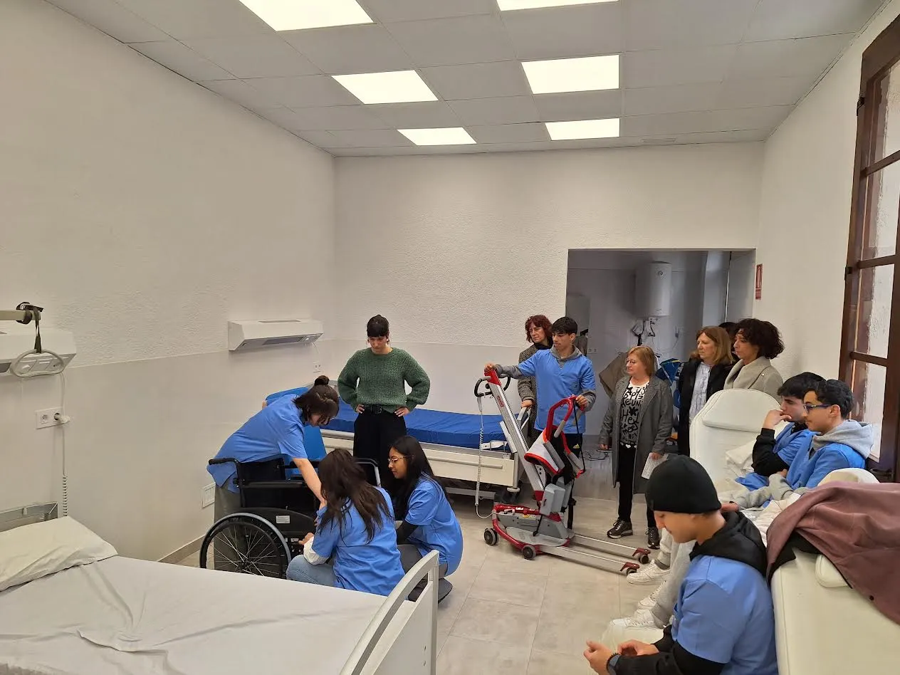Vallsgenera referma l’aposta pels programes de formació i inserció laboral a joves que han abandonat l’ESO