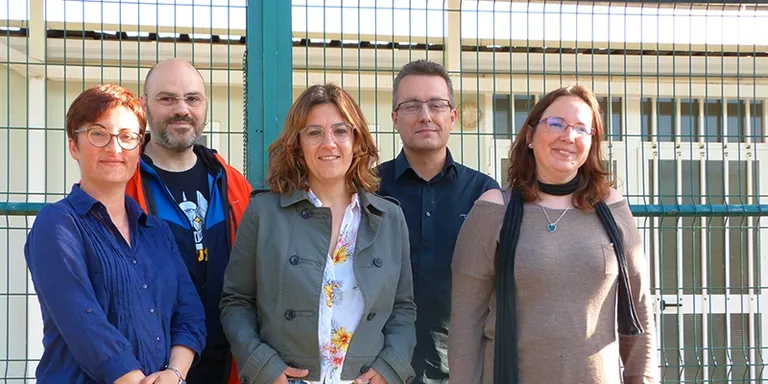 Els comuns aposten per la col·laboració entre centres per combatre la segregació escolar