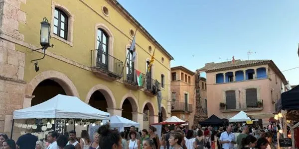 La Nit de Bruixes d’Altafulla torna a encisar la vila en el seu XXVè aniversari