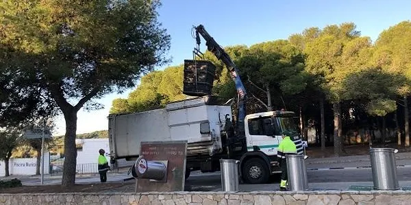Fomento es compromet a implementar el nou sistema de recollida de residus a Altafulla abans de Setmana Santa