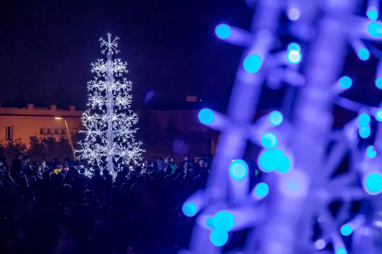 200 llums nadalenques il·luminaran aquest any el Morell