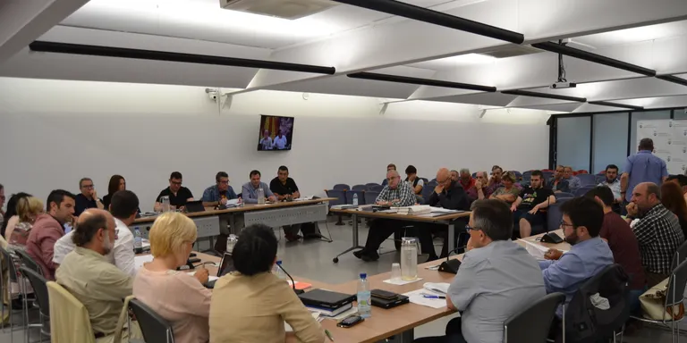 S'aprova la constitució de la societat mercantil Via a Punt SL, que gestionarà la mobilitat i assumirà la zona blava