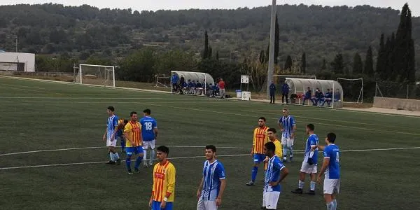 La Torre s’endú davant la Riera un derbi emocionant (2-3)
