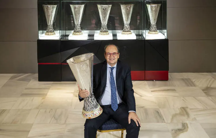 José Castro, un utrerano que comanda el sueño sevillista en Hungría