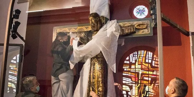 La Santa Majestat ja torna a ser a l’església de Santa Maria després de ser restaurada