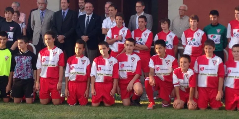 Oliana inaugura els nous vestidors de la zona esportiva