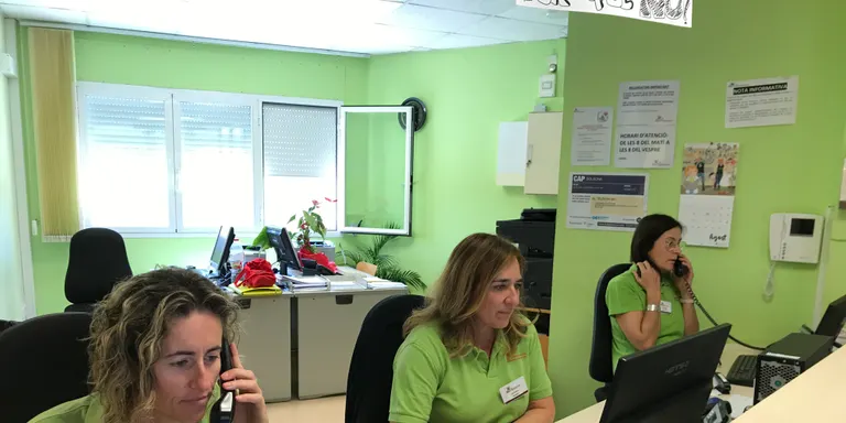 El Centre Sanitari reorganitza l'horari per demanar cita pels especialistes