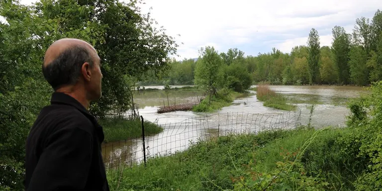 L'obertura de comportes al pantà de Talarn malmet collites al Pallars Jussà