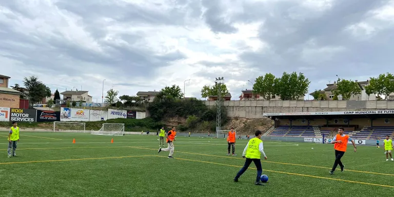 Avui s'obren les inscripcions a la nova temporada de l'extraescolar "Futbol+"