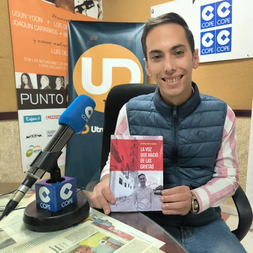 Antonio Ibáñez presenta en COPE Utrera su libro 'La voz que nació de las grietas'