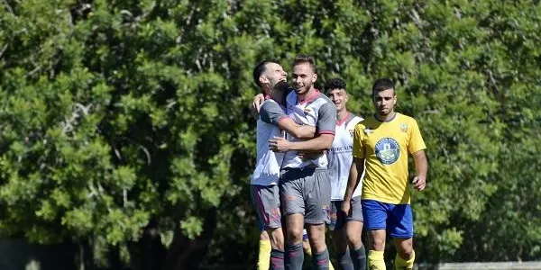 El Gavà fa pagar car al Catllar els seus errors (0-3)