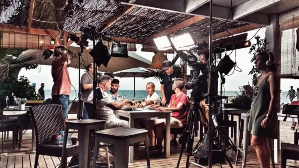 El Déjà Vu, candidat a ser el millor xiringuito del Maresme , del “Joc de Cartes Estiu” de TV3