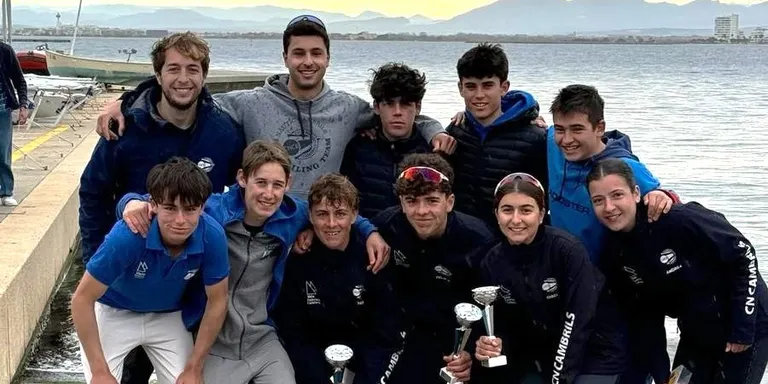 Els regatistes Miguel Garcia, Gisel Fontana i Félix Ramos pugen al podi del Campionat N2 d’Ilca a Roses