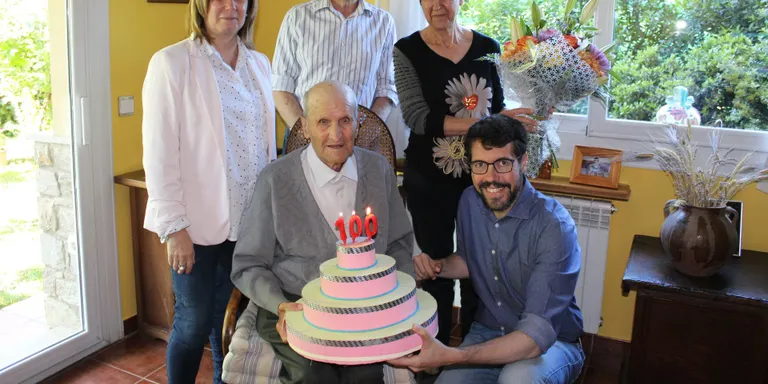 Antonio Bolló Novensà rep la Medalla Centenària de la Generalitat de Catalunya