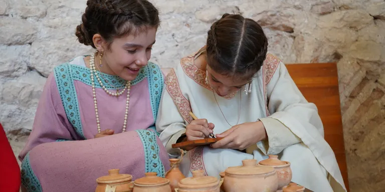 El Conjunt Monumental de Centcelles acull diumenge l’activitat “Els infants romans, també van a l’escola?”
