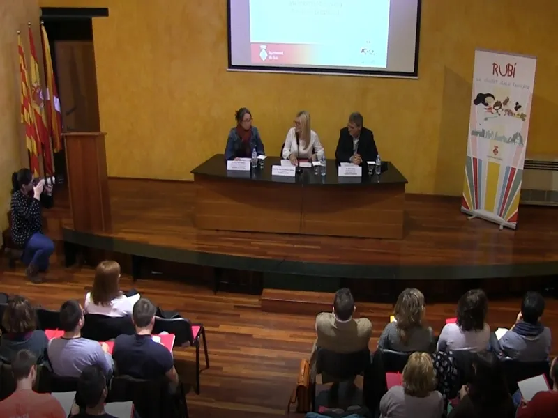 Es presenta el Pla d'Infància i Adolescència davant un centenar de professionals