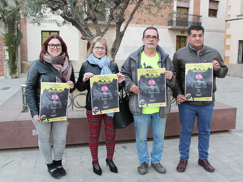 La IX Travessa Rubí-Montserrat es va presentar amb els membres del CER i l'Ajuntament de Rubí al pu