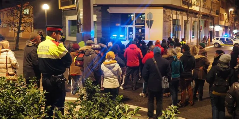 Concentració a la Seu per condemnar les detencions de representants polítics i socials a les comarques de Girona