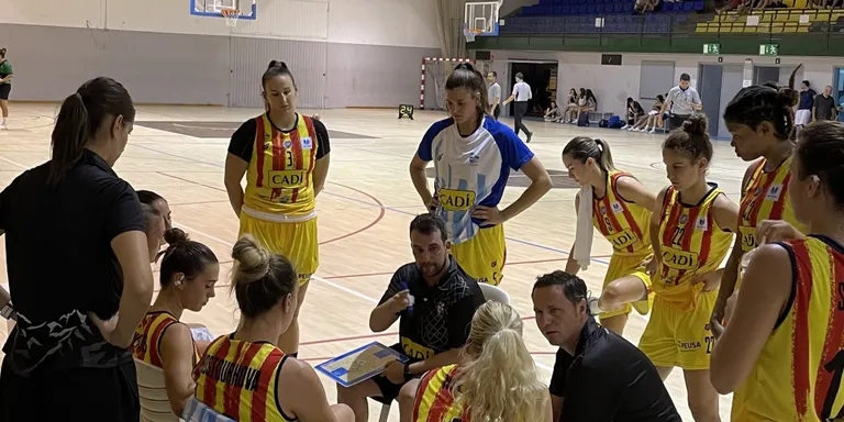 Primer desplaçament del Cadí La Seu a la Lliga Femenina, a la pista del Movistar Estudiantes
