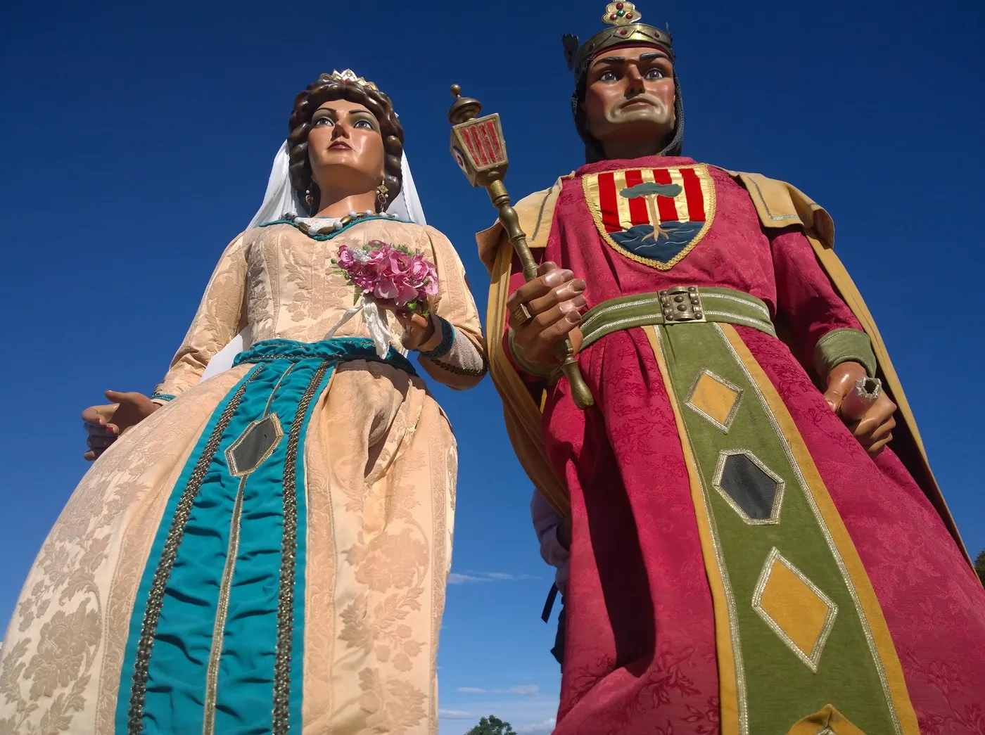 Els Gegants de Pineda formen part de l'espectacle 'Històries de Llevant'