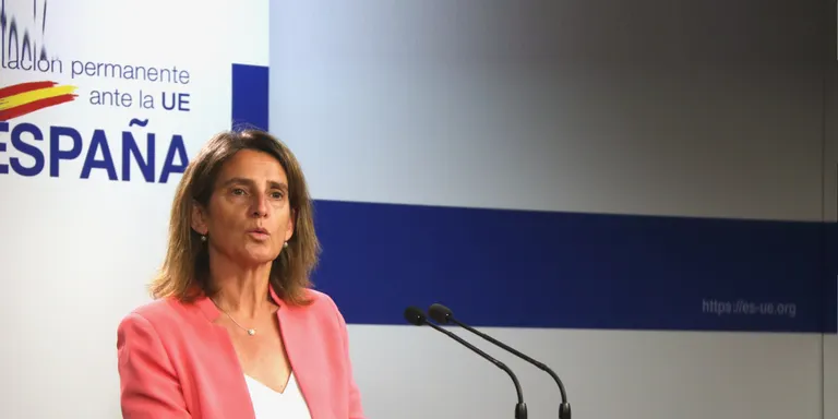 Ribera aclareix que bars i comerços podran fer servir l'aire a 25 graus: "El decret s'ha d'aplicar amb flexibilitat"