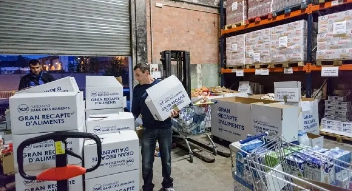 El Gran Recapte permet omplir el rebost de CÃ ritas