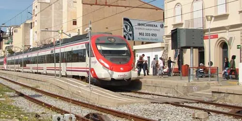 L'Ajuntament es reunirà amb la Generalitat el 3 de novembre per reclamar millores en el transport públic