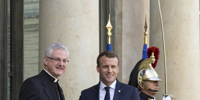 Primera trobada entre els coprínceps Joan-Enric Vives i Emmanuel Macron