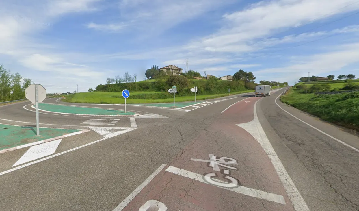 Un xoc frontal a la sortida de Solsona direcció Biosca deixa tres ferits de diversa consideració