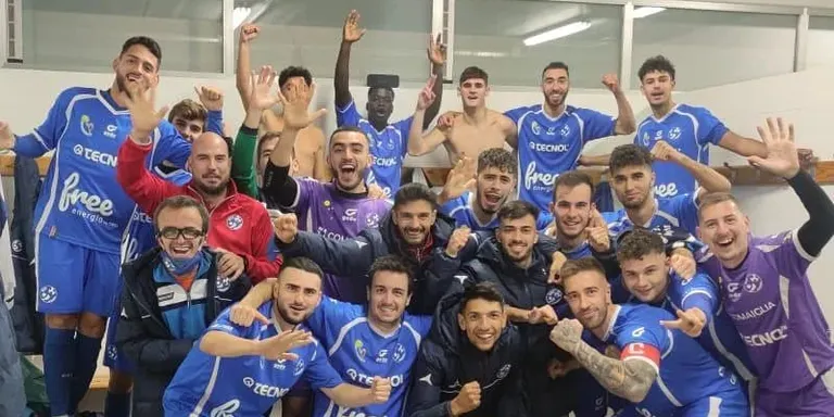 El Cambrils Unió s’imposa a l’Altafulla i és encara més líder del seu grup de Segona Catalana